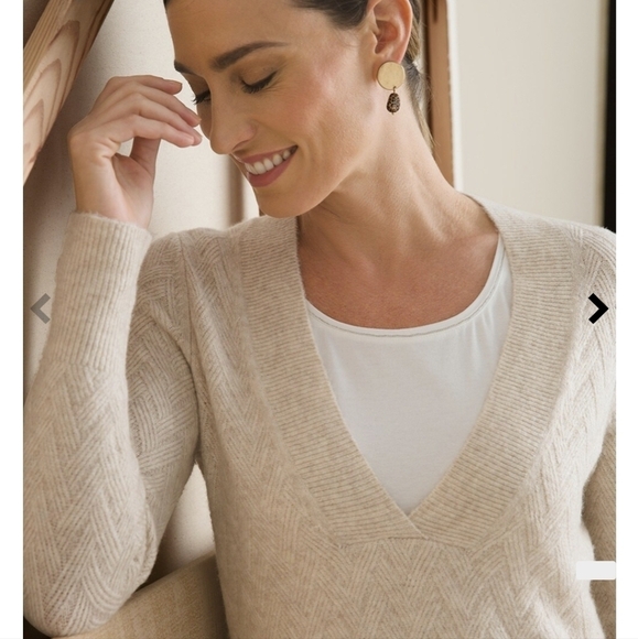 Chico's petite herringbone v neck sweater - Picture 2 of 7